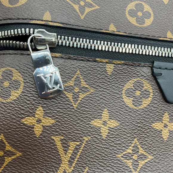 LOUIS VUITTON BROWN MONOGRAM MACASSAR CANVAS DISCOVERY BACKPACK PM - Picture 10 of 16